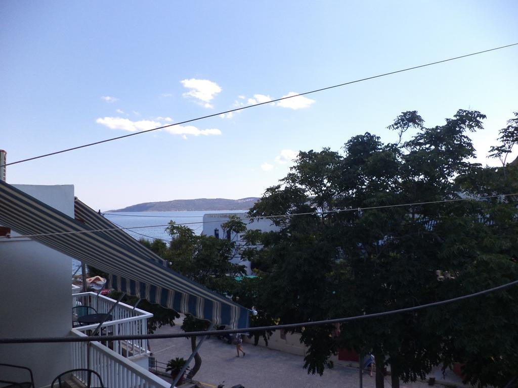 To Kamari Apartment Paralia Agias Foteinis Room photo