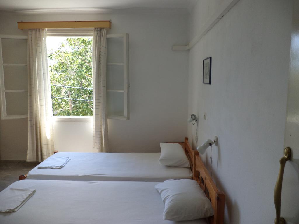 To Kamari Apartment Paralia Agias Foteinis Room photo