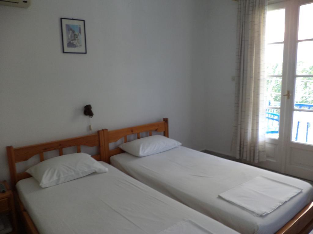 To Kamari Apartment Paralia Agias Foteinis Room photo