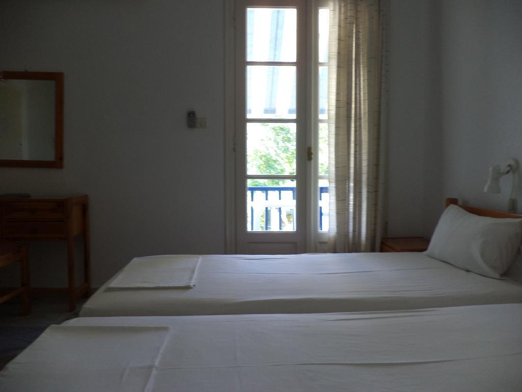 To Kamari Apartment Paralia Agias Foteinis Room photo