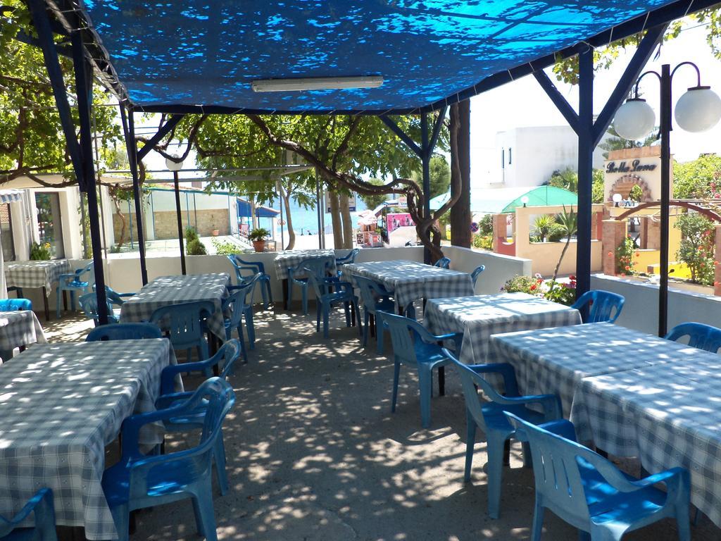 To Kamari Apartment Paralia Agias Foteinis Exterior photo