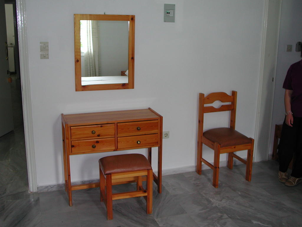 To Kamari Apartment Paralia Agias Foteinis Room photo