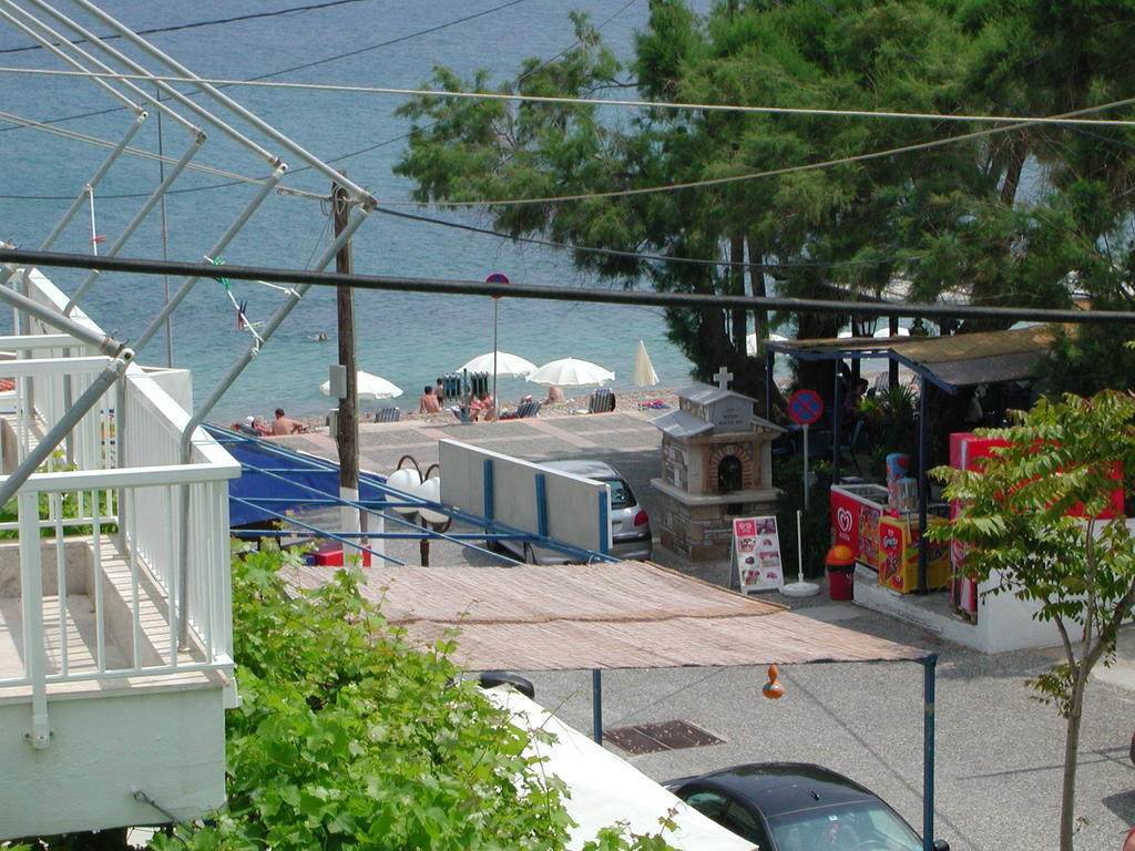 To Kamari Apartment Paralia Agias Foteinis Room photo