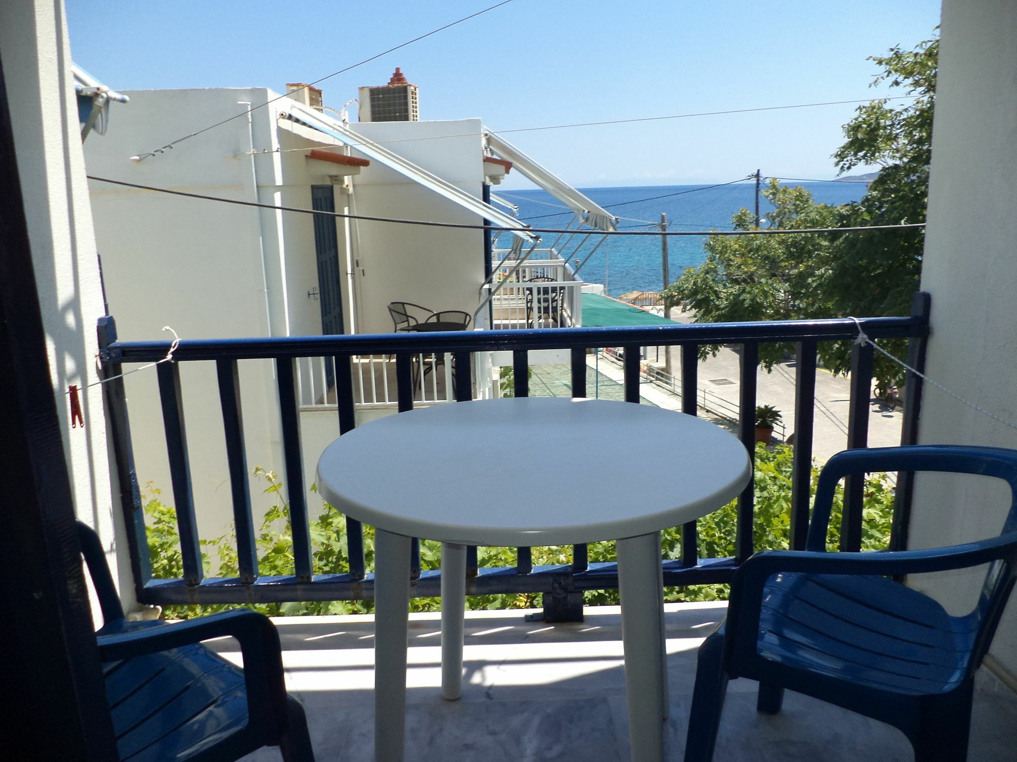 To Kamari Apartment Paralia Agias Foteinis Exterior photo