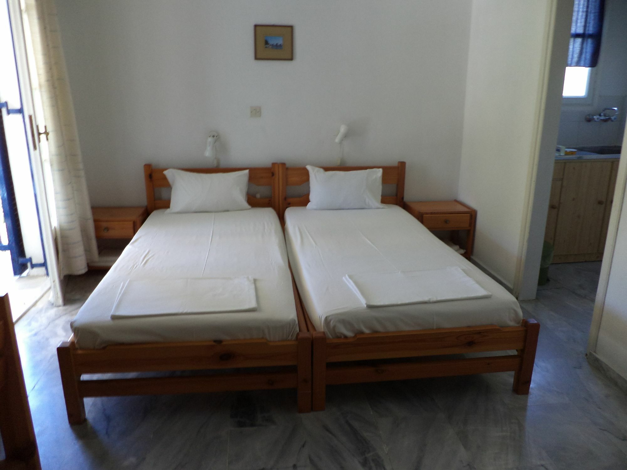 To Kamari Apartment Paralia Agias Foteinis Exterior photo